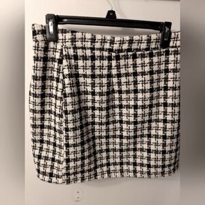 Classic Black and White Plaid Skirt